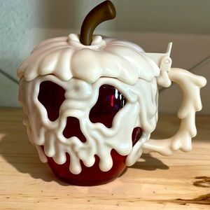 Disneyland Poison Apple  Halloween Cup Decoration